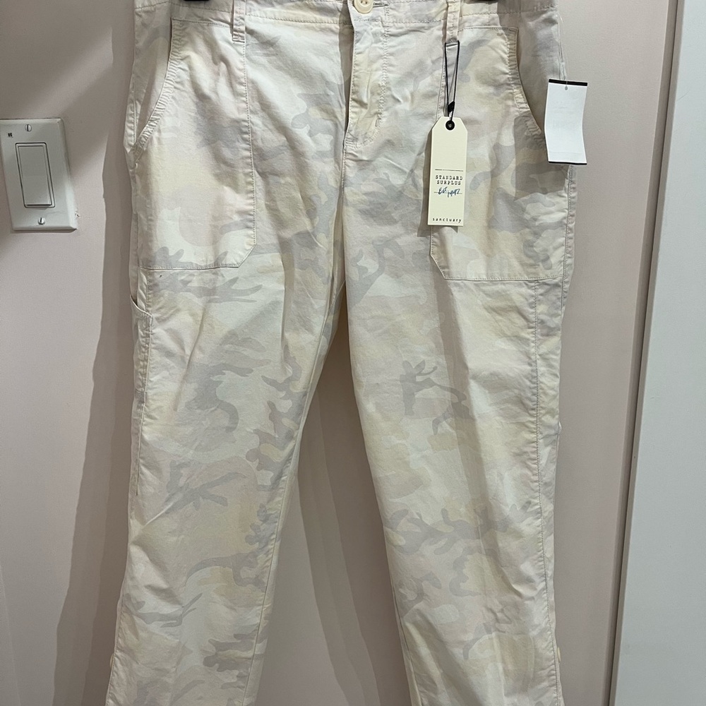 Sanctuary Cream Charming Camo Straight Leg Pants